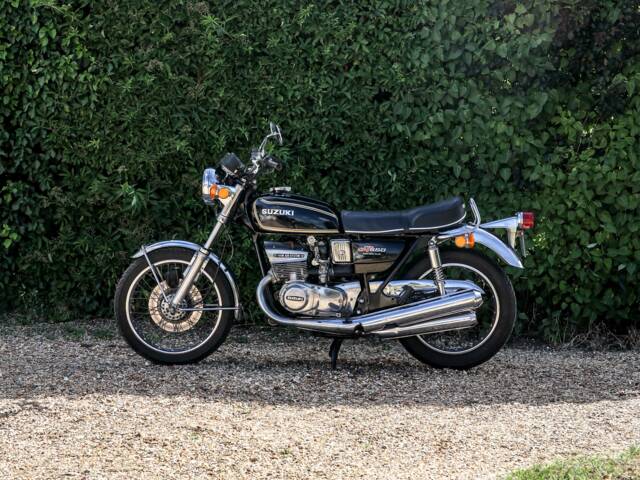 Suzuki GT 550 II