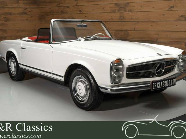 Image 1/19 of Mercedes-Benz 230 SL (1965)