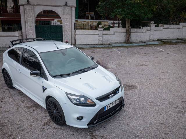 Image 1/30 of Ford Focus RS (2010)