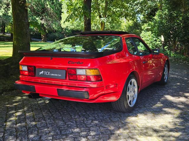 Porsche 944 Turbo