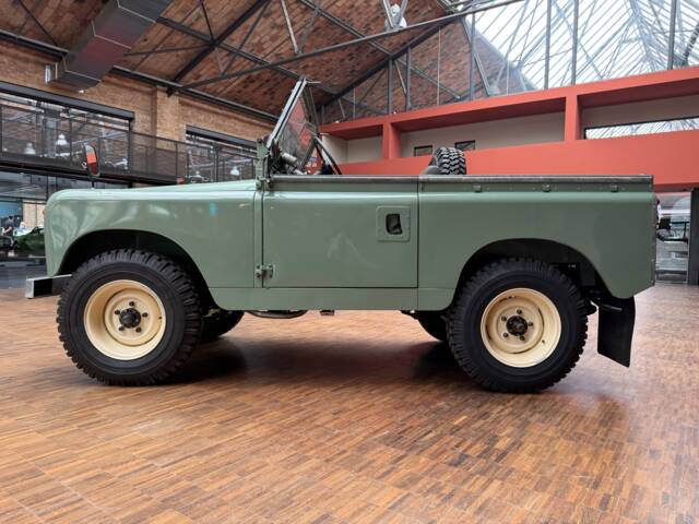 Land Rover 88