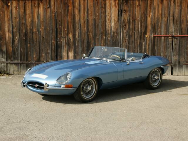 Jaguar E-Type 4.2