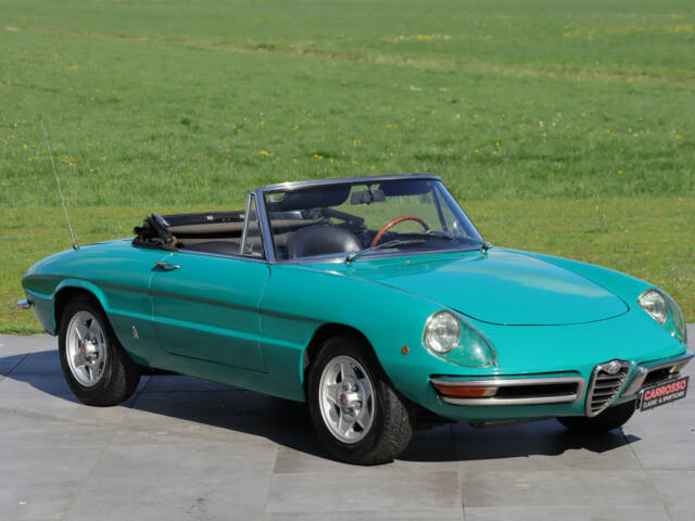 Image 1/50 of Alfa Romeo 1750 Spider Veloce (1969)