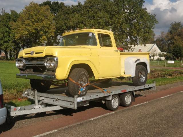 Image 1/4 of Ford F 250 (1960)