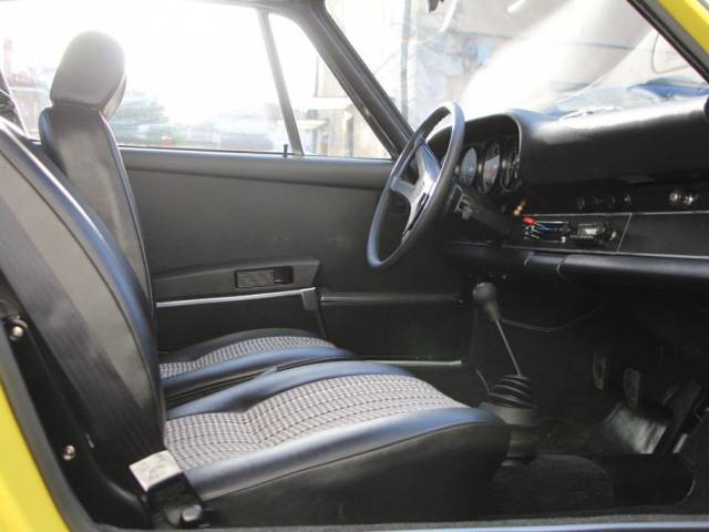 Porsche 911 2.4 E
