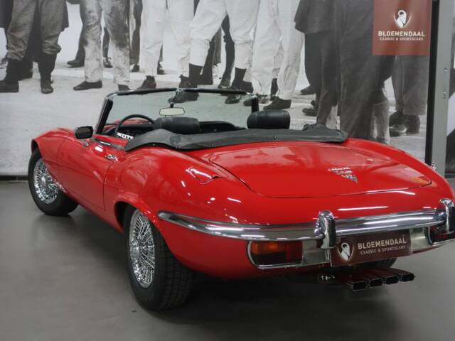 Jaguar E-Type V12