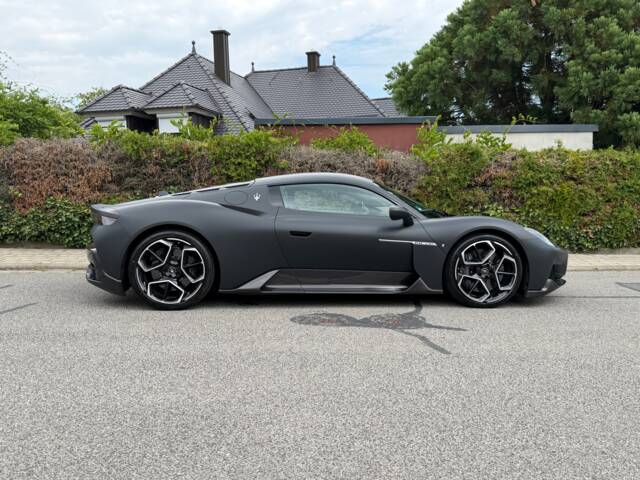 Maserati MC20