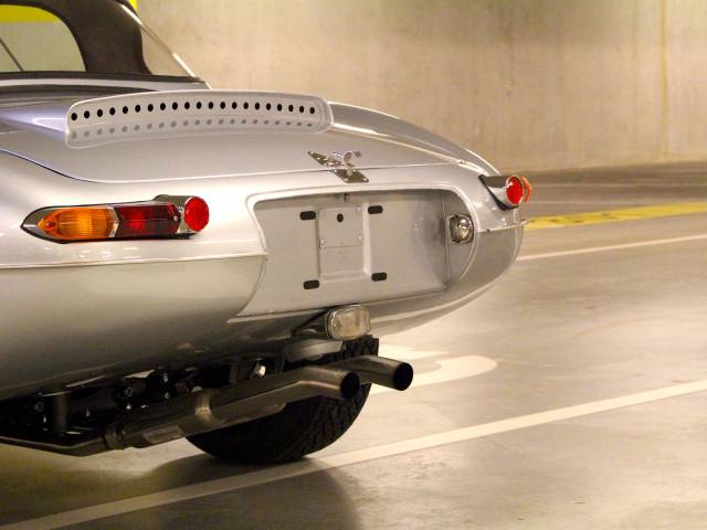 Jaguar E-Type 3.8