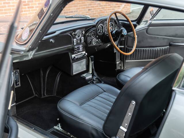 Aston Martin DB 5