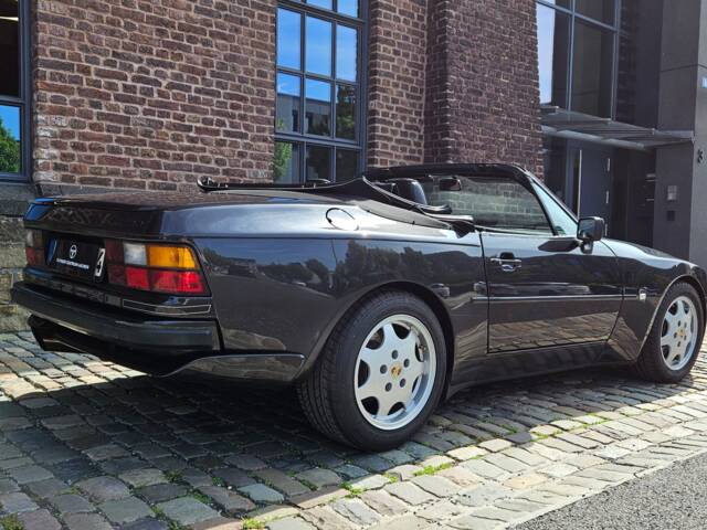 Porsche 944 Turbo