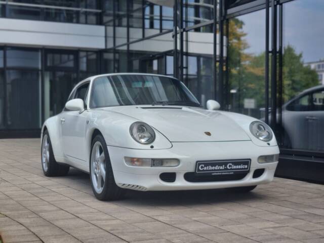 Porsche 911 Carrera 4