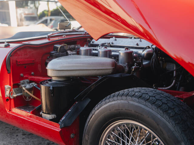 Jaguar E-Type 3.8