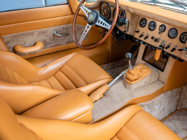 Jaguar E-Type 4.2