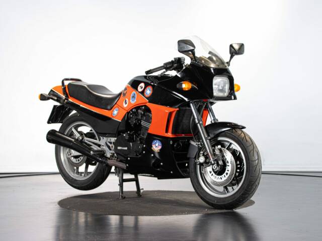 Kawasaki GPz 900 R Ninja