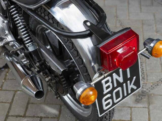Norton Commando 750 Roadster