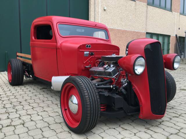Dodge LC 1/2 Ton "Fargo"