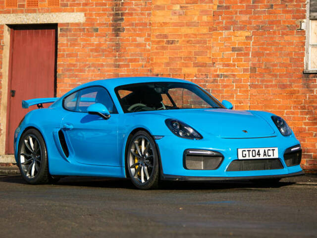 Porsche Cayman GT4