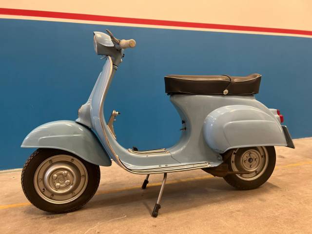 Piaggio Vespa 90