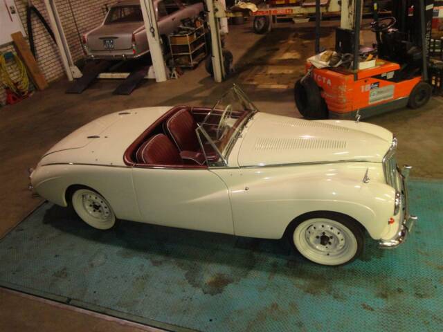 Image 1/37 of Sunbeam Alpine Mk I (1952)