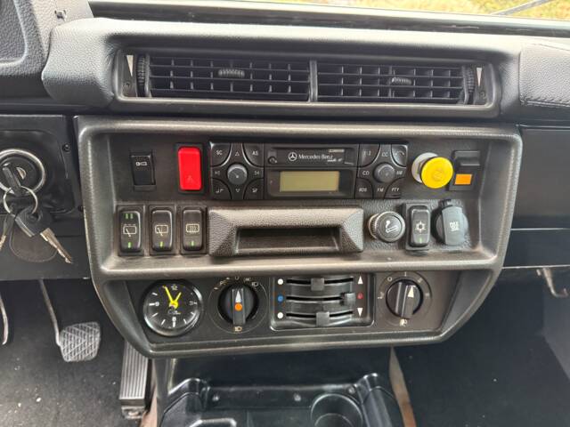 Mercedes-Benz 280 GE (SWB)