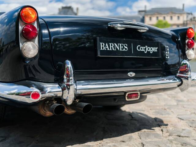 Aston Martin DB 5 Volante