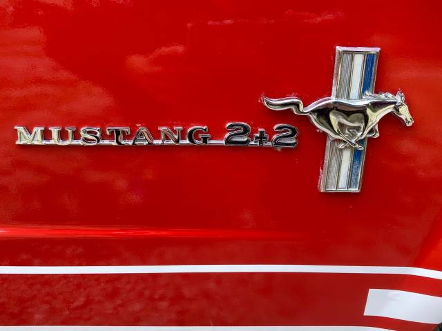 Ford Mustang 289 - Ford Mustang détail logo 2+2