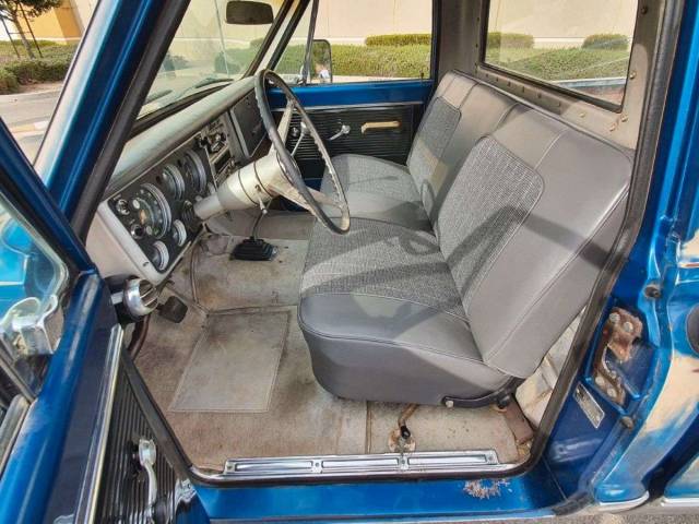Chevrolet C 20