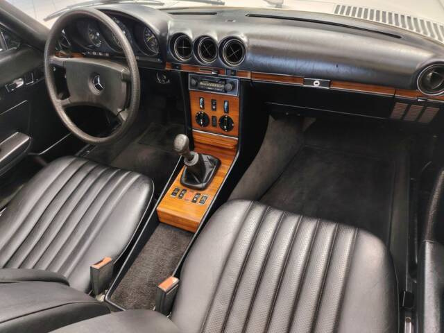 Mercedes-Benz 280 SL