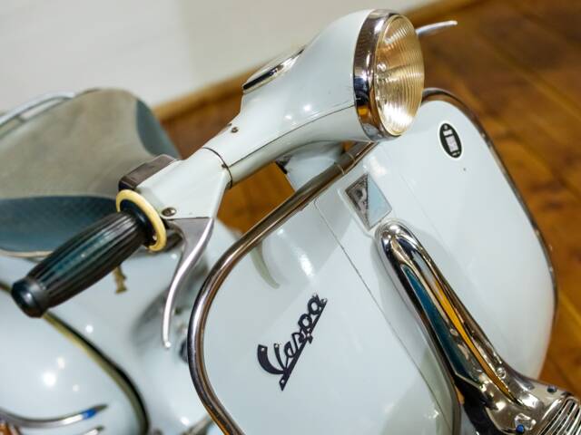 Piaggio Vespa 125