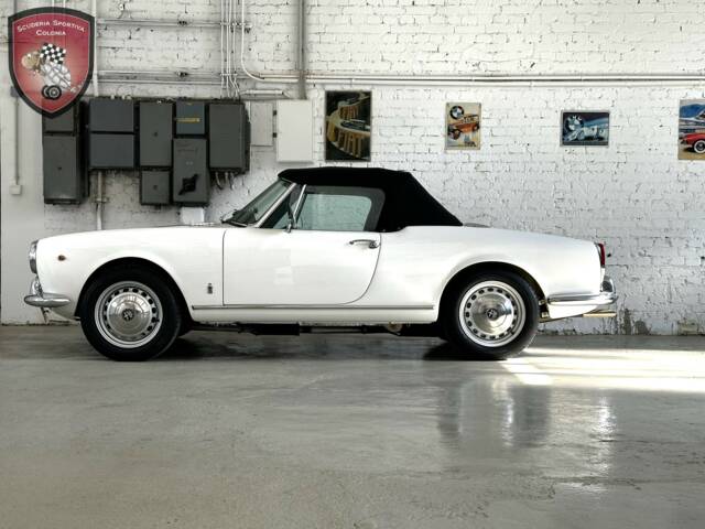 Alfa Romeo Giulia 1600 Spider Veloce