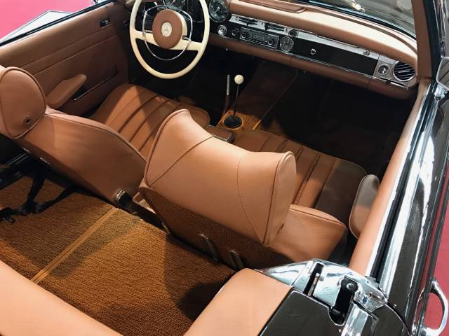 Mercedes-Benz 280 SL