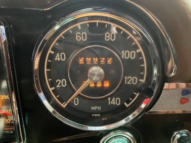 Mercedes-Benz 280 SL