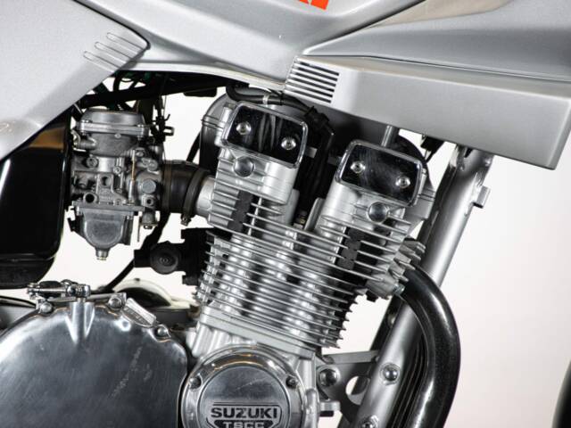 Suzuki GSX 750S Katana