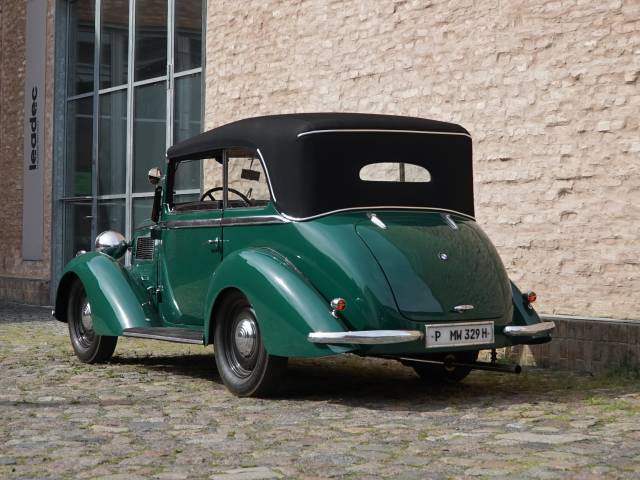 BMW 329