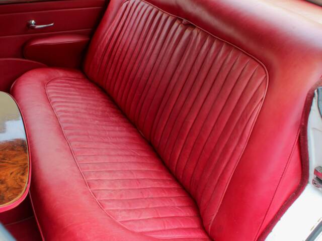 Jaguar Mk II 3.8