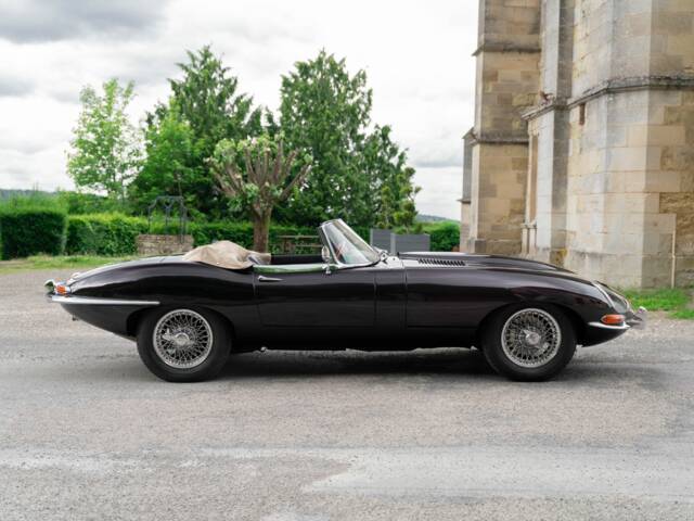 Jaguar E-Type 4.2
