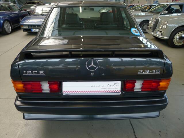 Mercedes-Benz 190 E 2.3-16