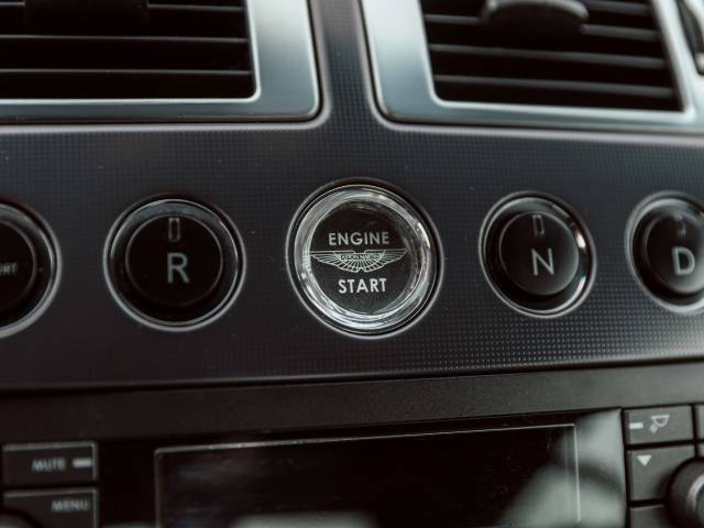 Aston Martin V8 Vantage