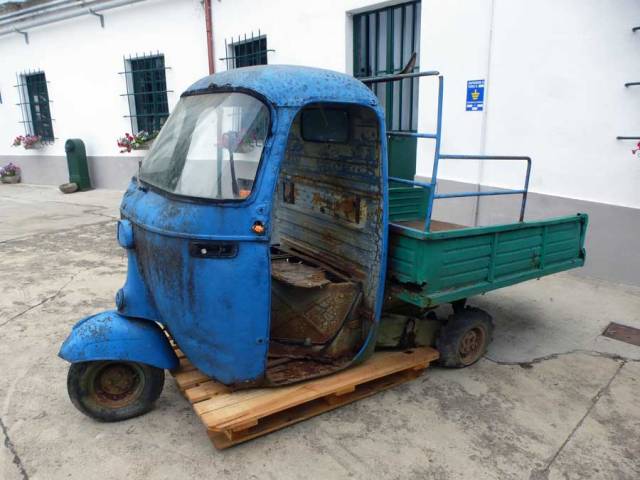Piaggio Vespa APE C