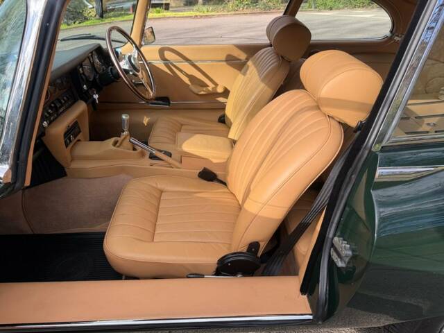 Jaguar E-Type V12 (2+2)