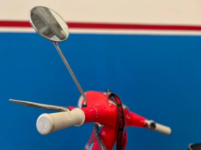 Piaggio Vespa 180 SS
