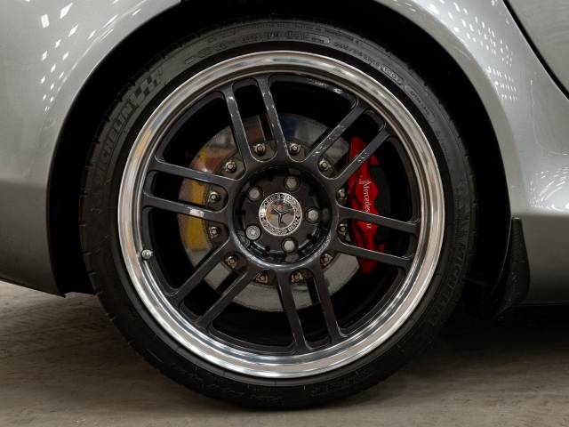 Mercedes-Benz SLR McLaren 722