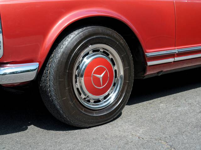Mercedes-Benz 280 SL