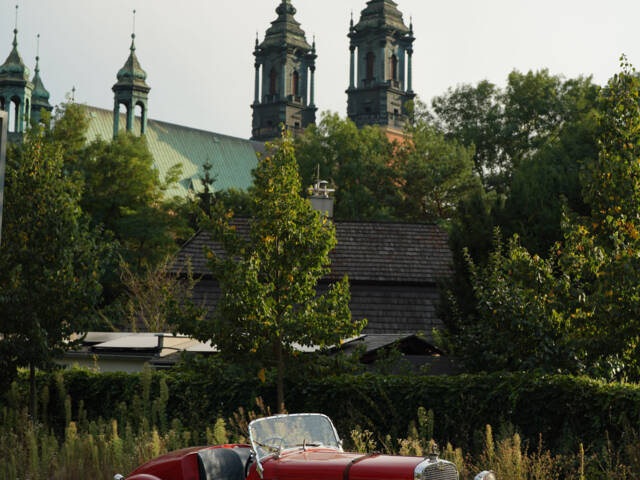 Singer 9 Sports