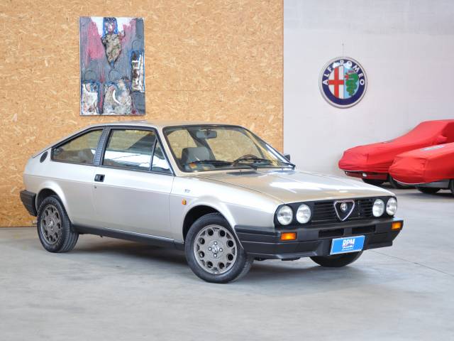 Image 1/50 de Alfa Romeo Alfasud 1.3 Sprint (1988)