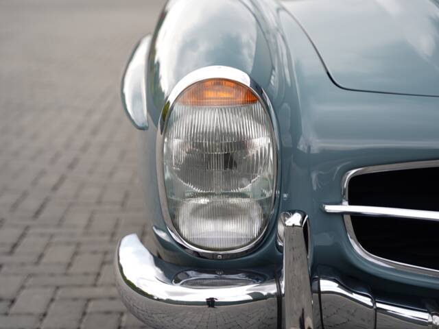 Mercedes-Benz 300 SL Roadster
