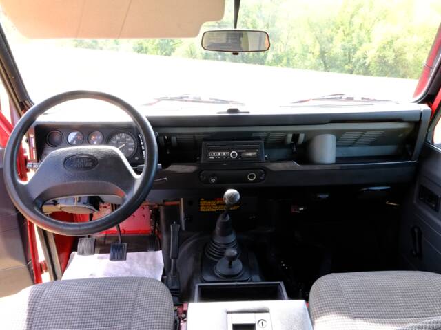 Land Rover Defender 110 300Tdi