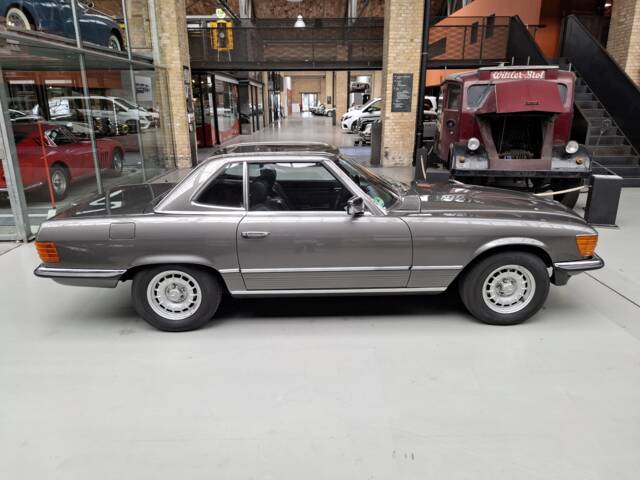 Mercedes-Benz 280 SL