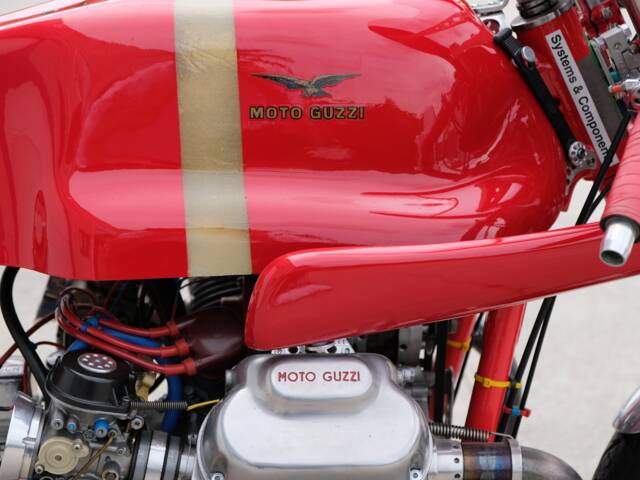 Moto Guzzi V7 850 GT