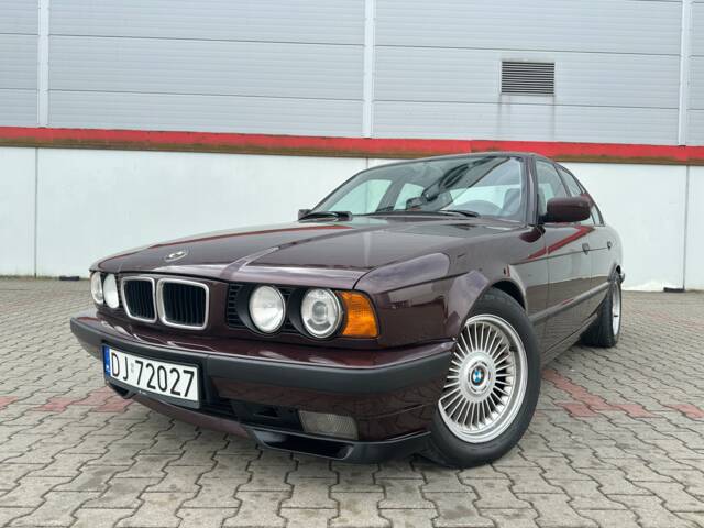 Bild 1/100 von BMW 540i (1992)